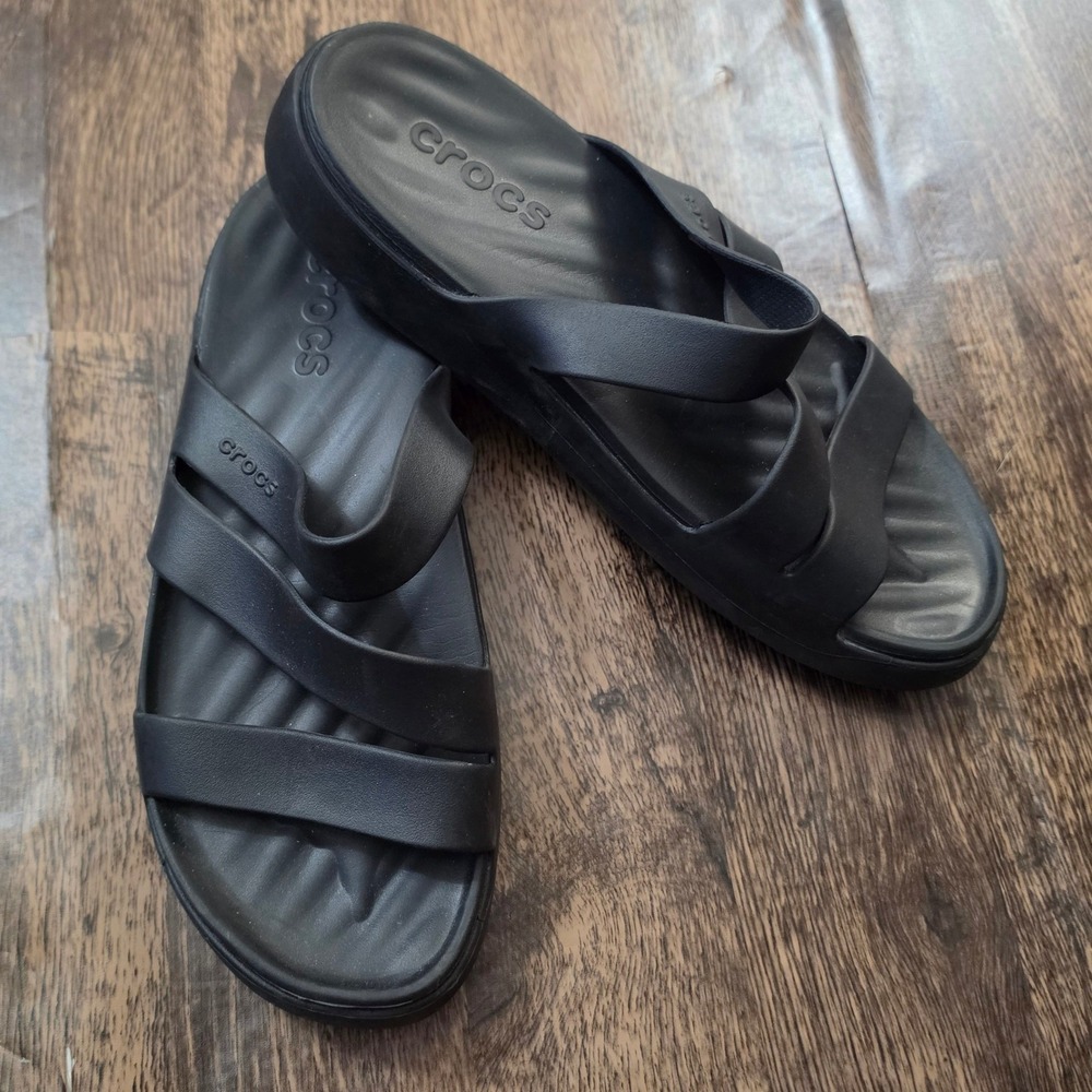 CROCS Swiftwater Sandal Women 11 Black Strappy Lightweight Comfort Slides